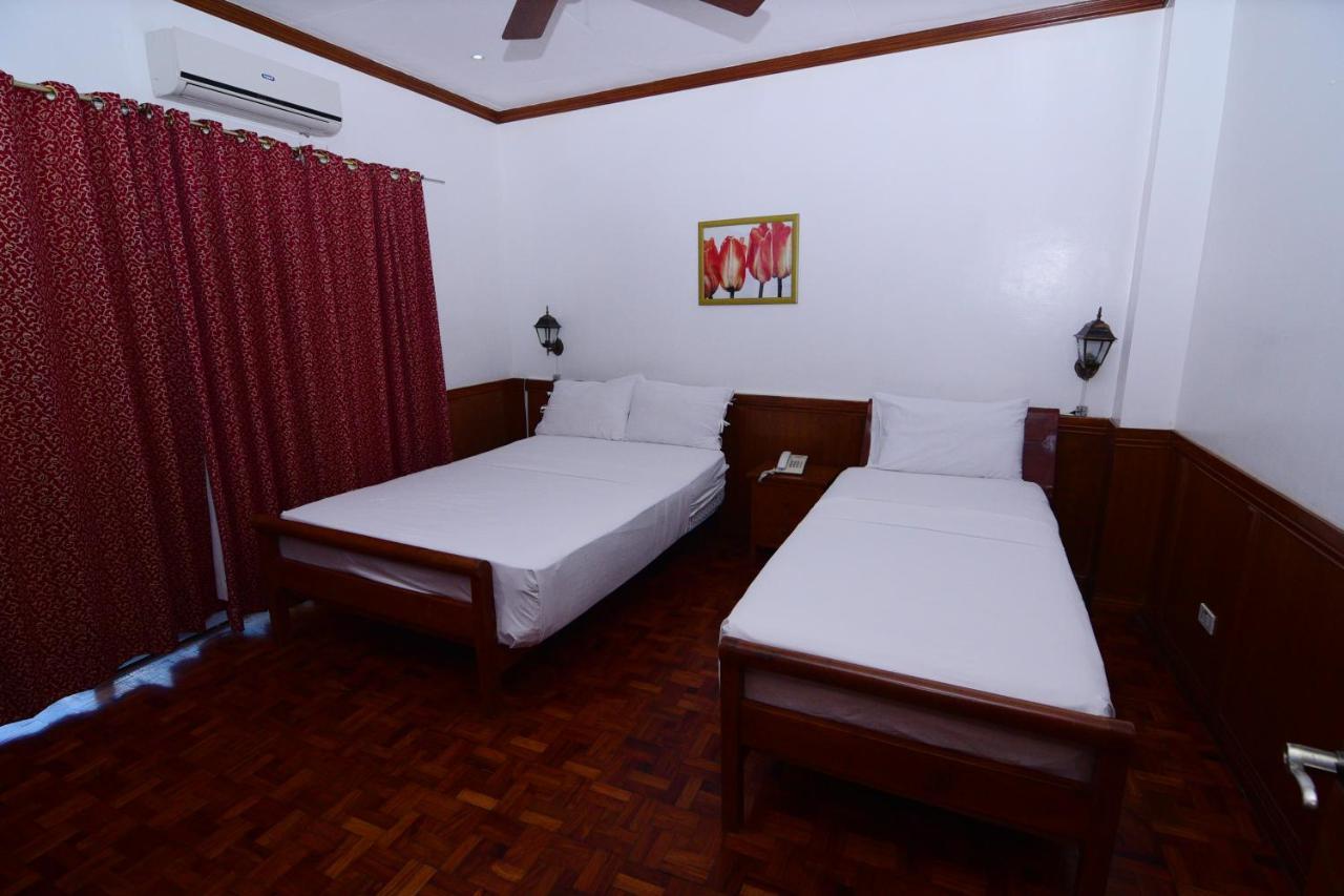 Ang Tahanan Ni Aling Meding Hotel And Restaurant San Pablo Exteriör bild