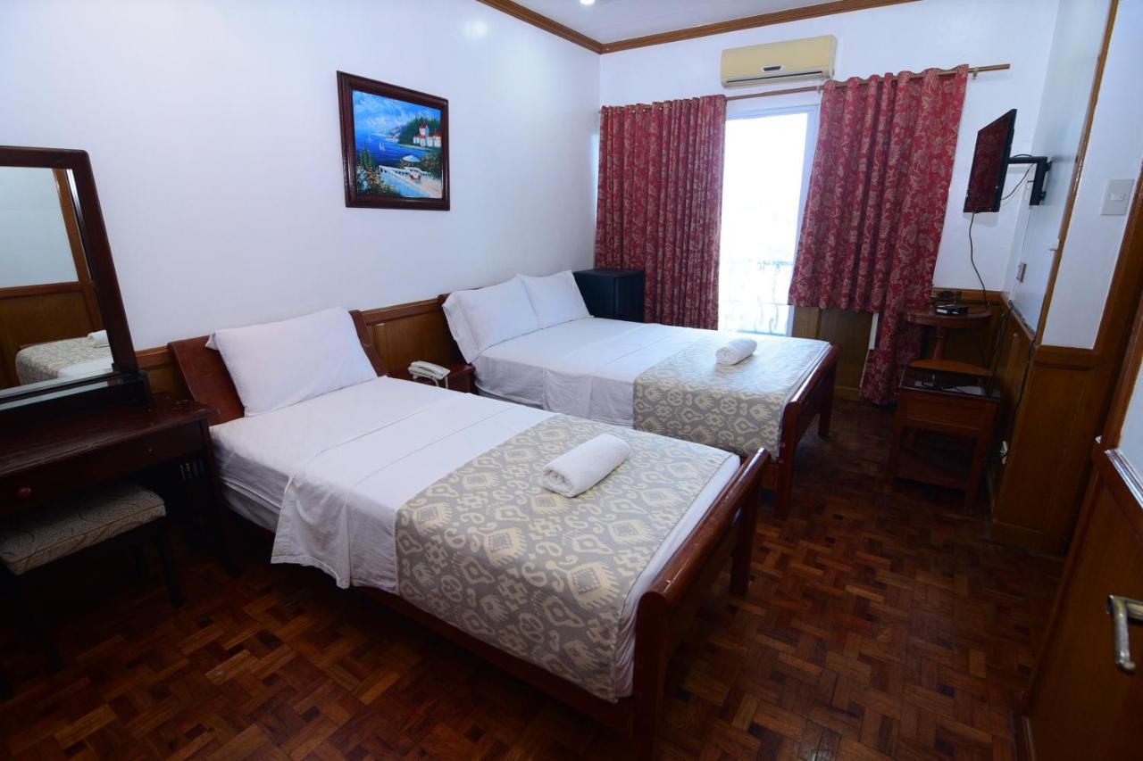Ang Tahanan Ni Aling Meding Hotel And Restaurant San Pablo Exteriör bild